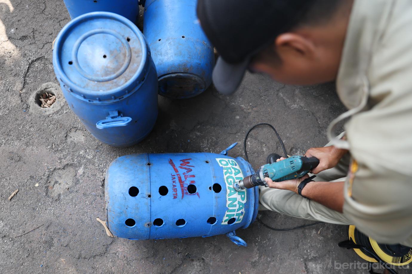 SMP 259 kelola sampah 7