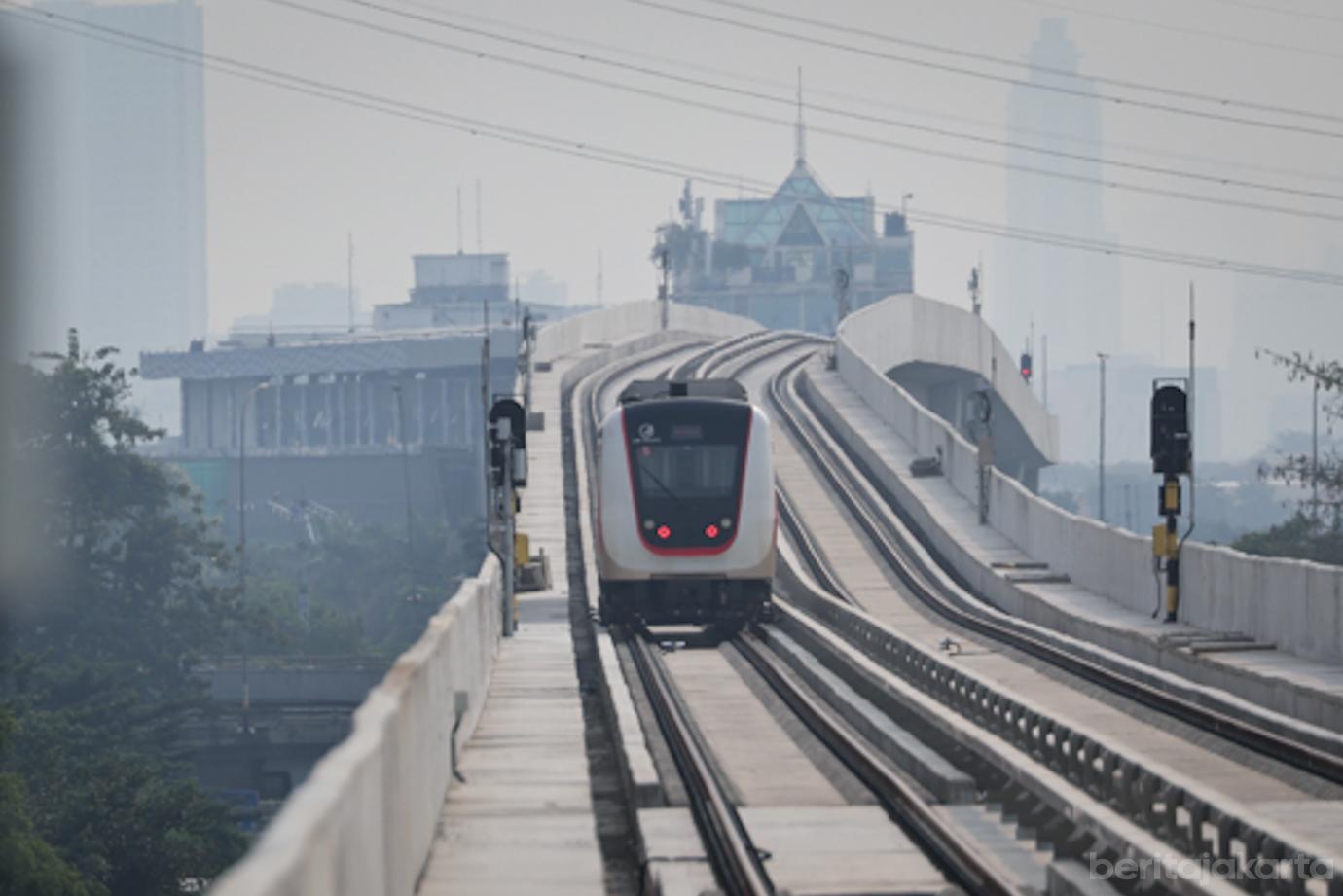 Uji Coba LRT Jakarta 6