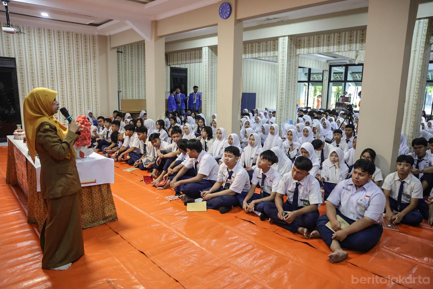 Hari Pertama Sekolah di SMK Negeri 45 Jakarta Barat 8