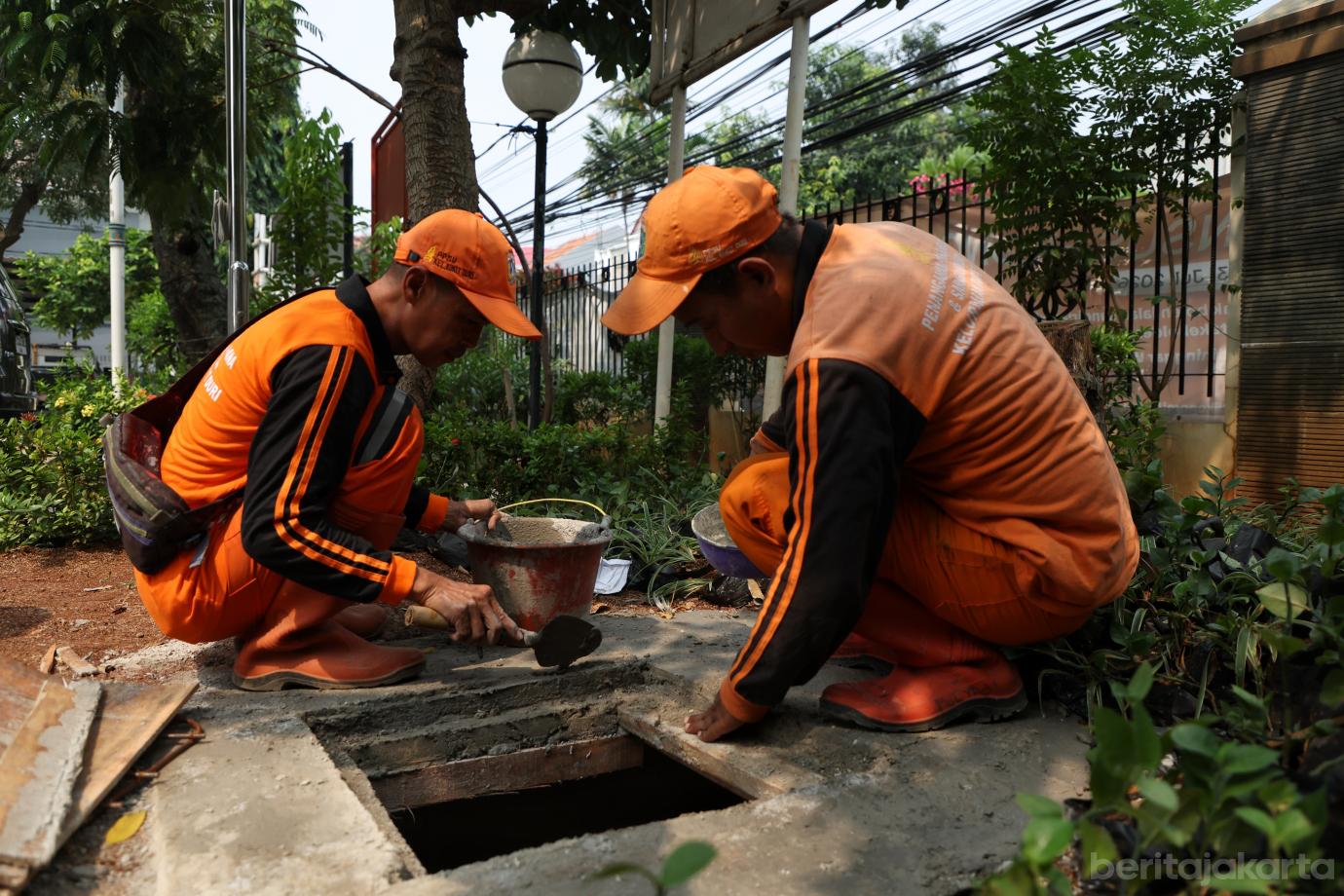 1.Kelurahan Bukit Duri Gencarkan Pembuatan Teba Modern dan Lubang Biopori (1)