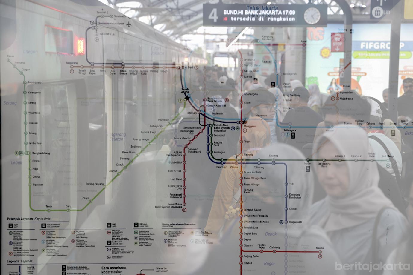 Pengguna Angkutan Umum di Jakarta Terus Meningkat 5