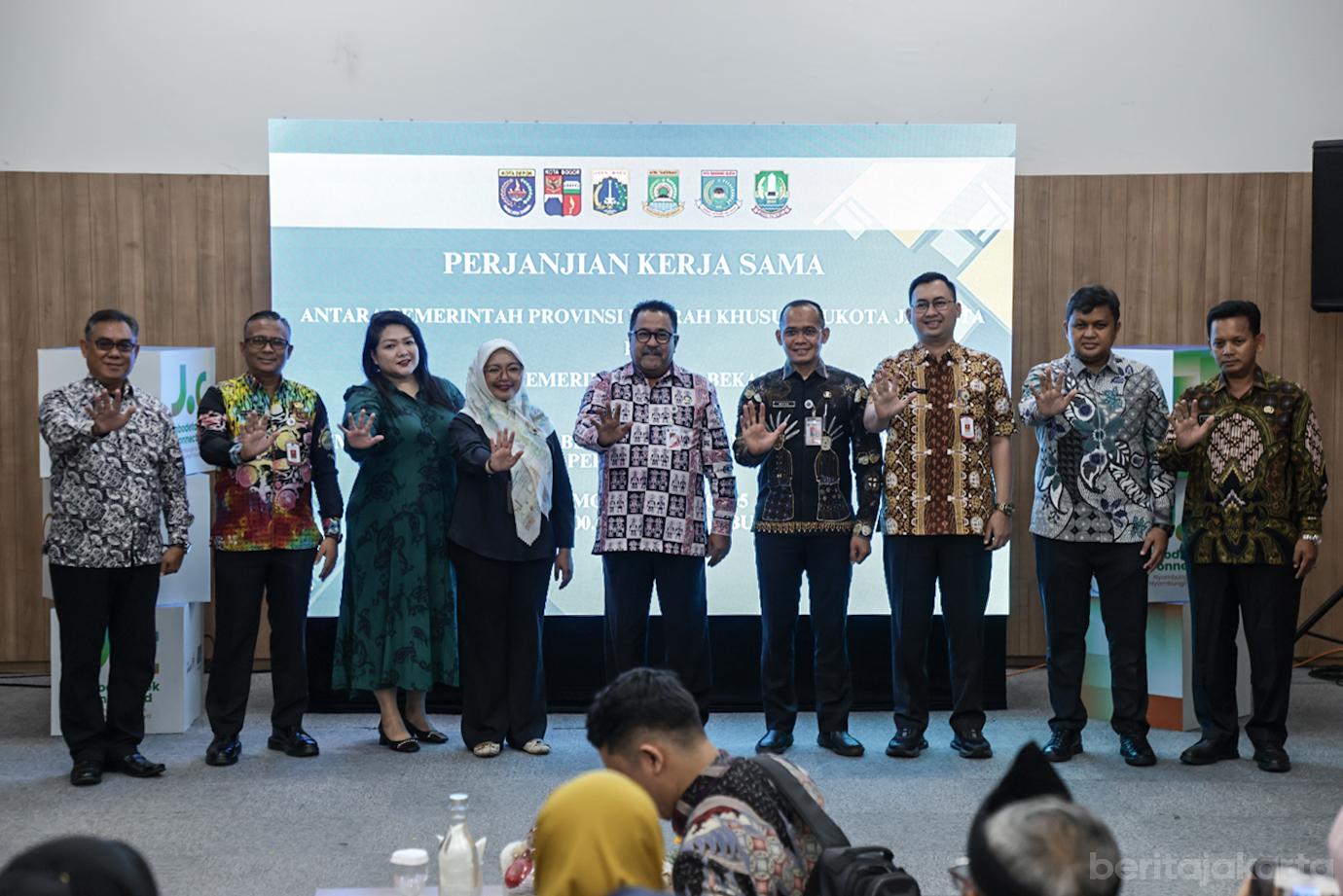 DKI Jakarya dan 5 Kota Aglomerasi Tandatangani PKS Jabodetabek Connected 6
