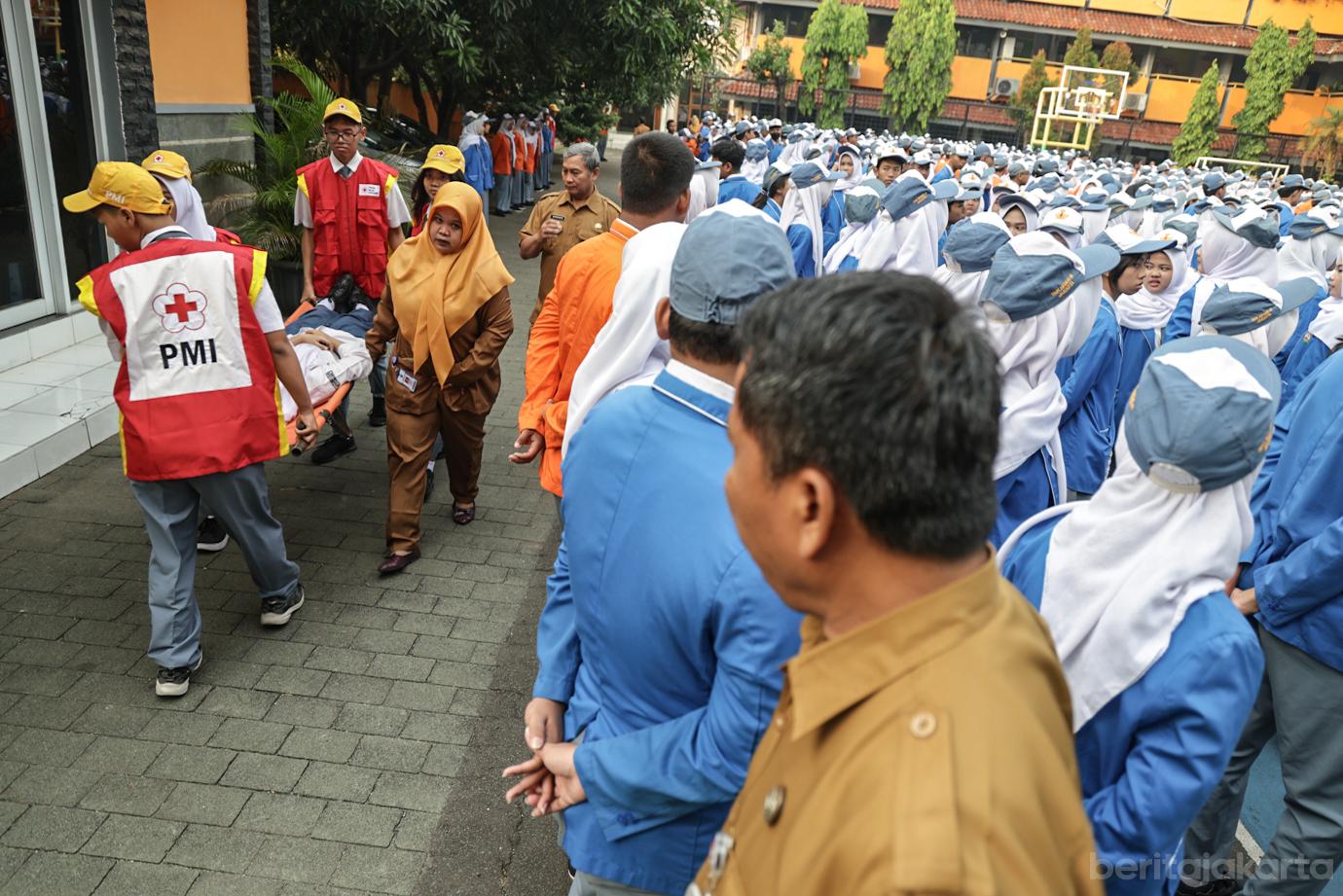 Hari Pertama Sekolah di SMK Negeri 45 Jakarta Barat 5