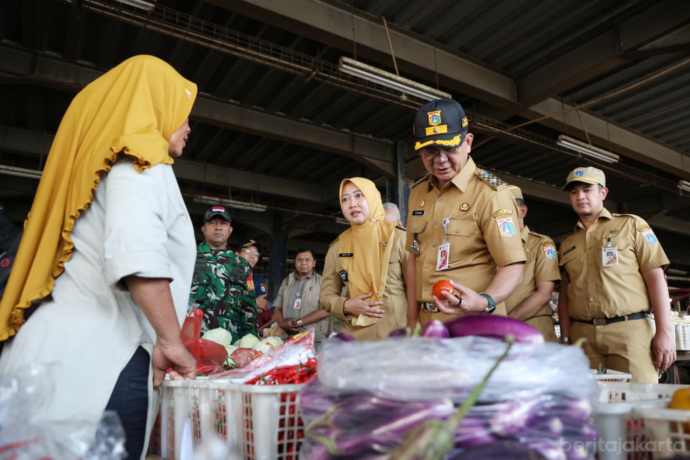 7.Wali Kota Tinjau Pasar Minggu