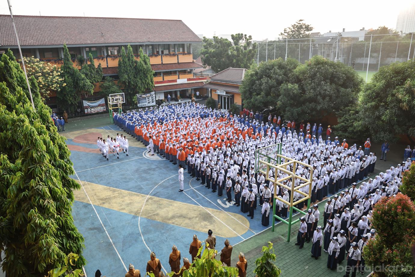 Hari Pertama Sekolah di SMK Negeri 45 Jakarta Barat 2