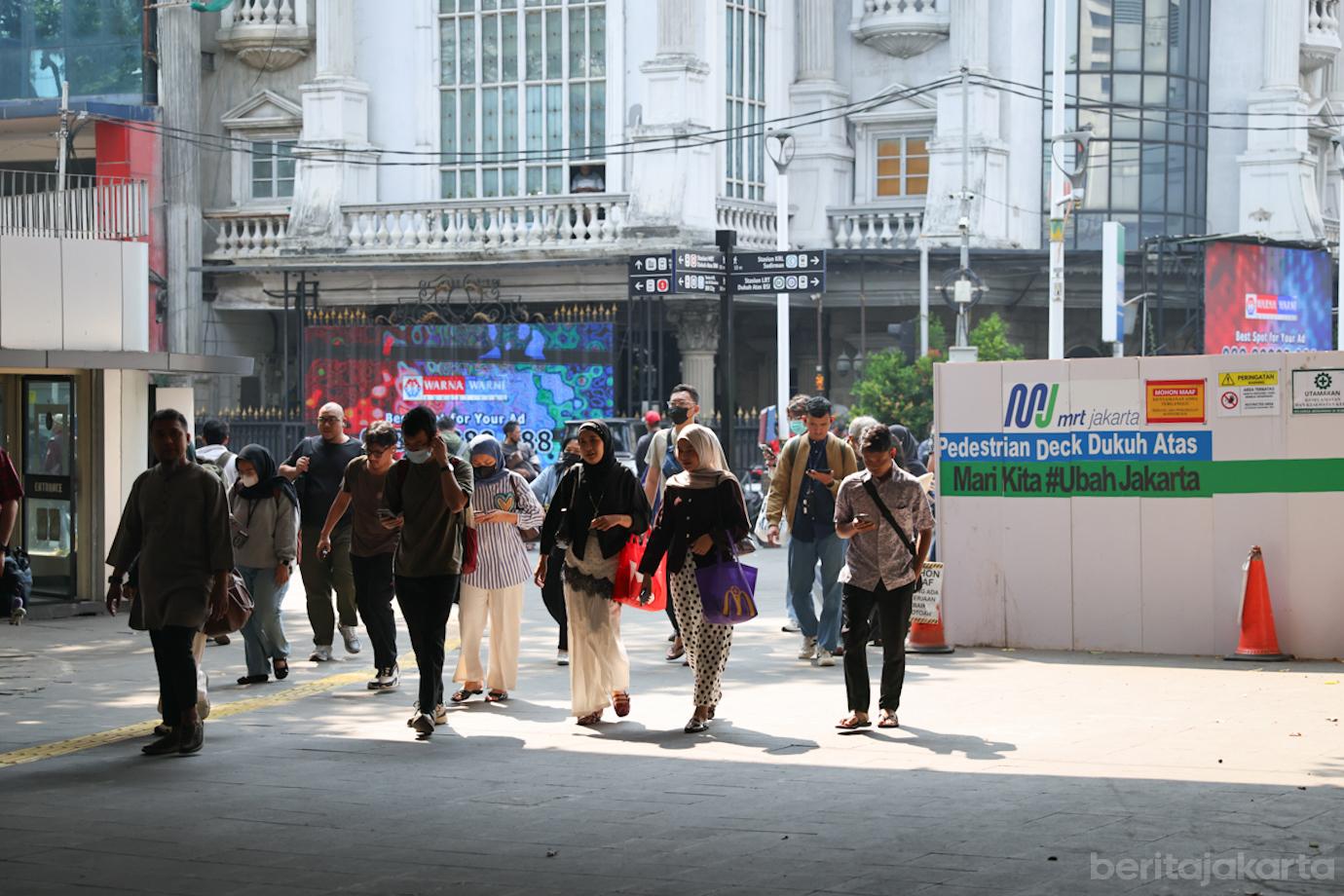 Pedestrian Deck Dukuh Atas 6