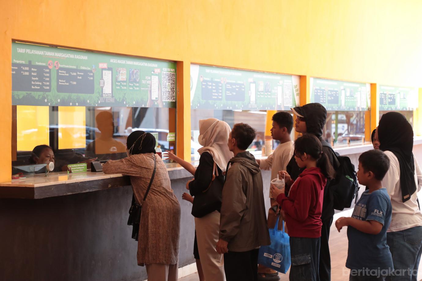 1.TMR Jadi Tempat Wisata Favorit Warga Menghabiskan Waktu Libur Sekolah