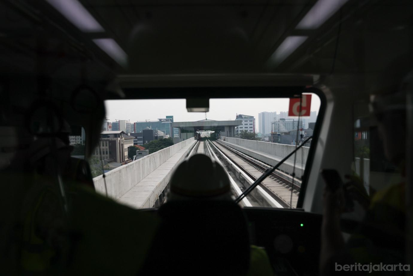 Uji Coba LRT Jakarta 5