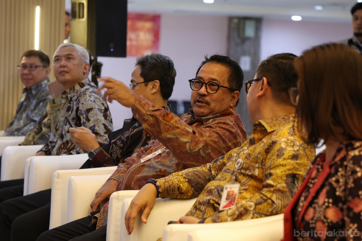 2.Rano Karno Resmikan KCP Bank Jakarta