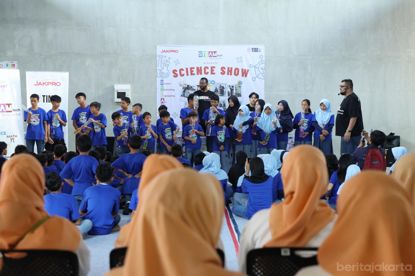 2.Seratusan Anak Panti Ikut Edukasi Wisata DWP DKI
