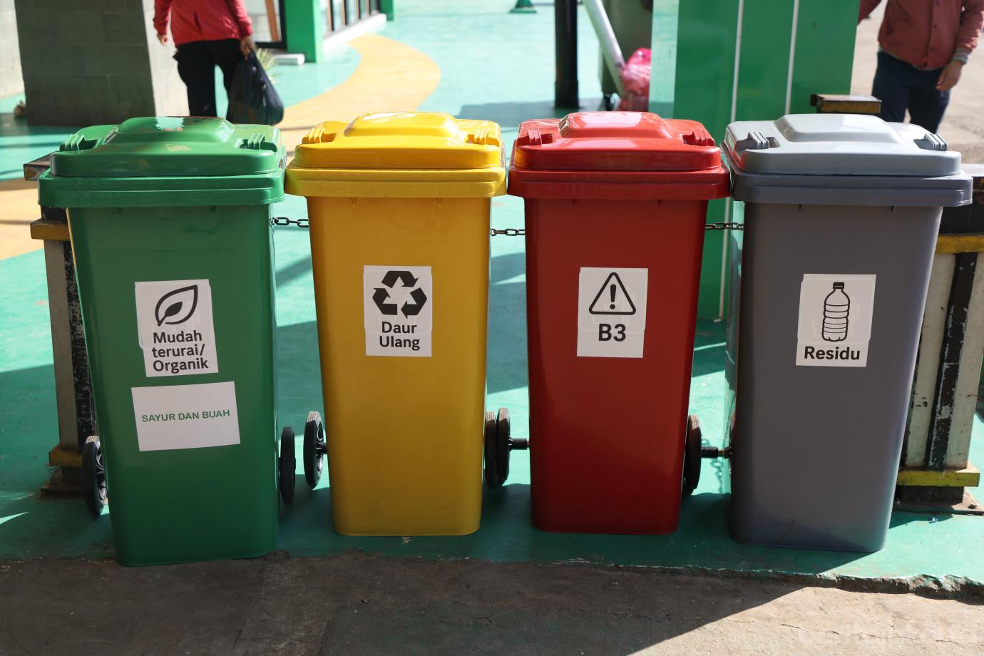 3.3.Gerakan Bersama Bersih Pasar Diluncurkan di Pasar Induk Kramat Jati