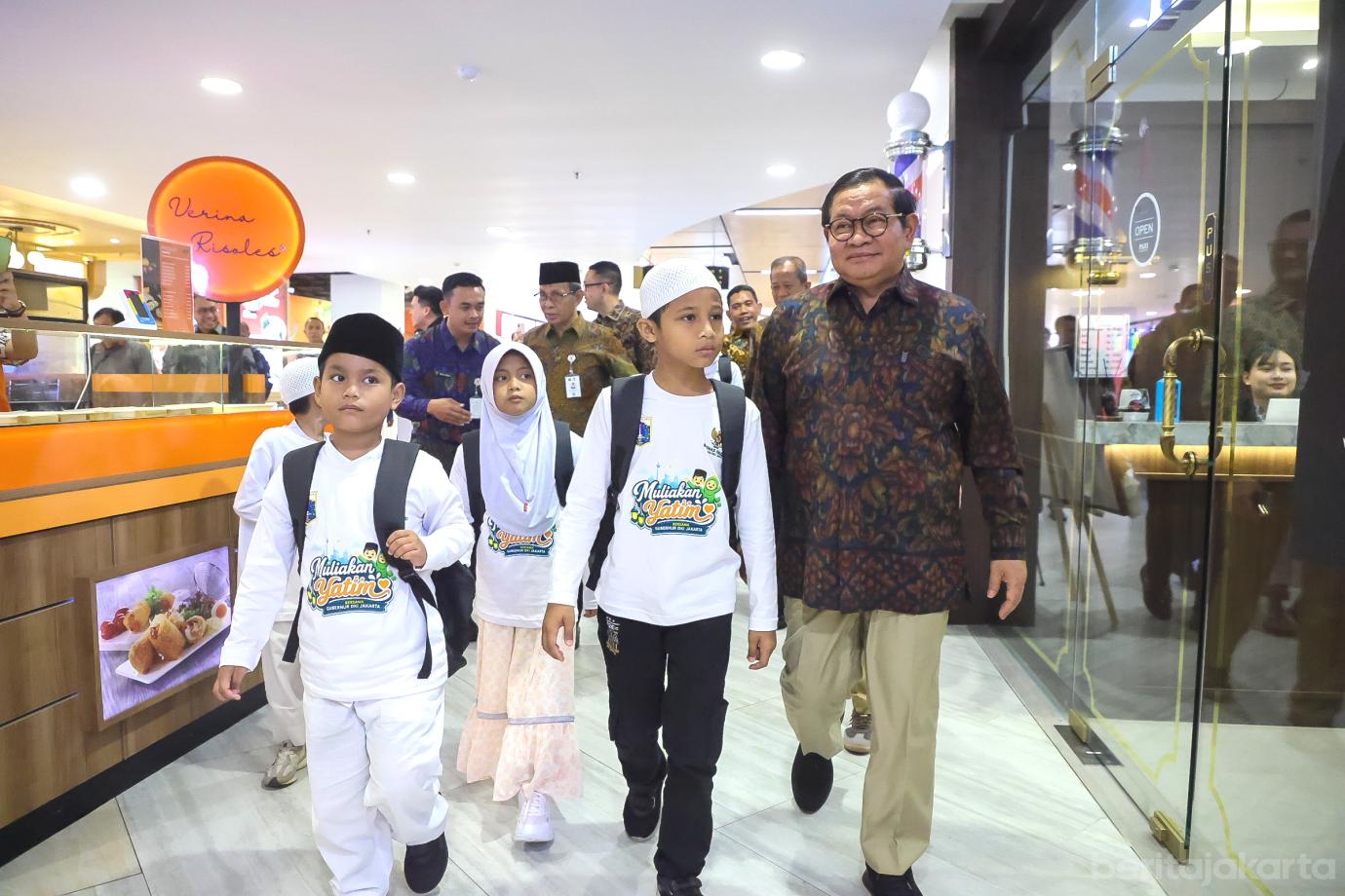 6 sanatunan belanja yatim