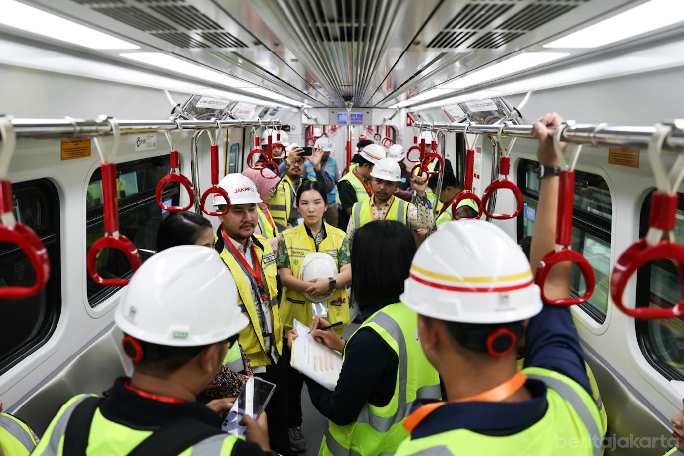 Uji Coba LRT Jakarta 1