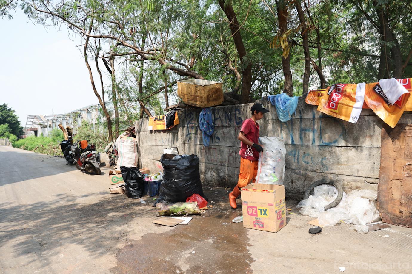 Pembersihan Jalan Swadaya Albo 4