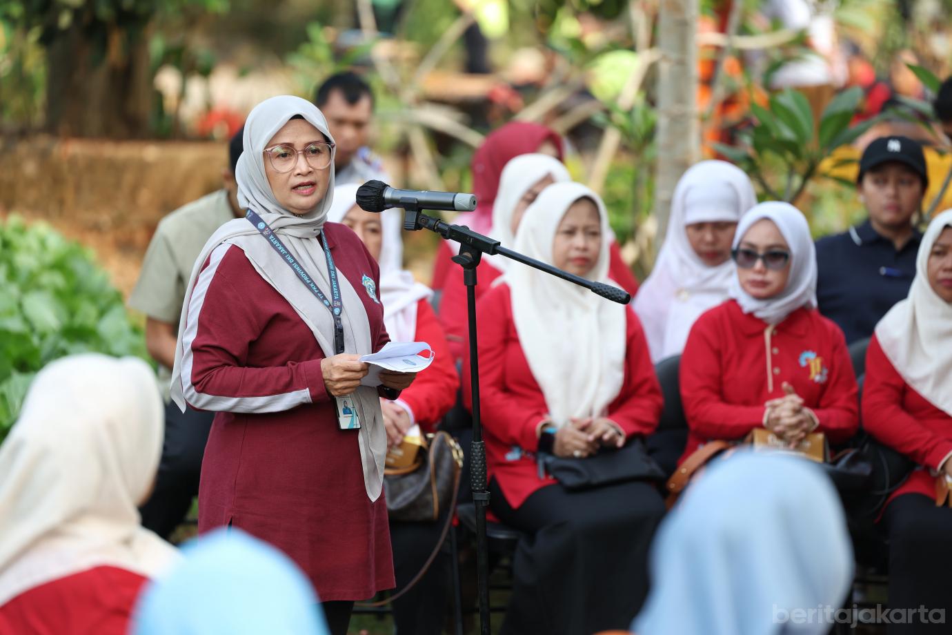 2.Panen Jagung Jakarta Timur