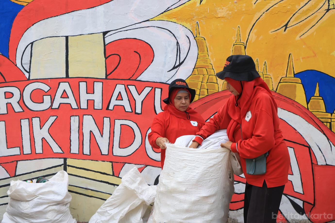 2.Bank Sampah Al Hidayah Kelola 300 Kilogram Sampah per Bulan