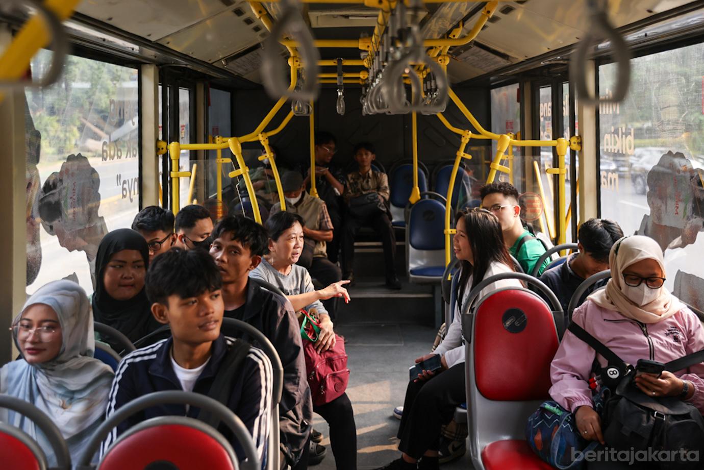 Kenaikan Pengguna Transum Jakarta 2