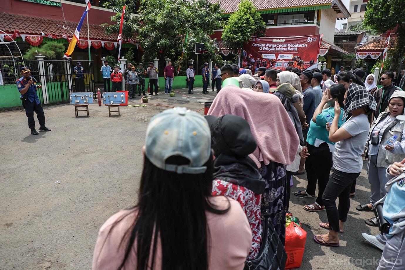 Simulasi Penangan Kebakaran di Tambora 3