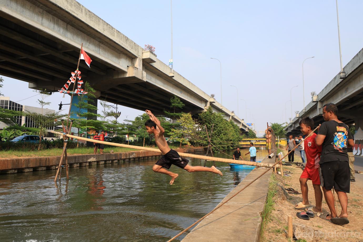 9.Persiapan Lomba Jelang HUT RI