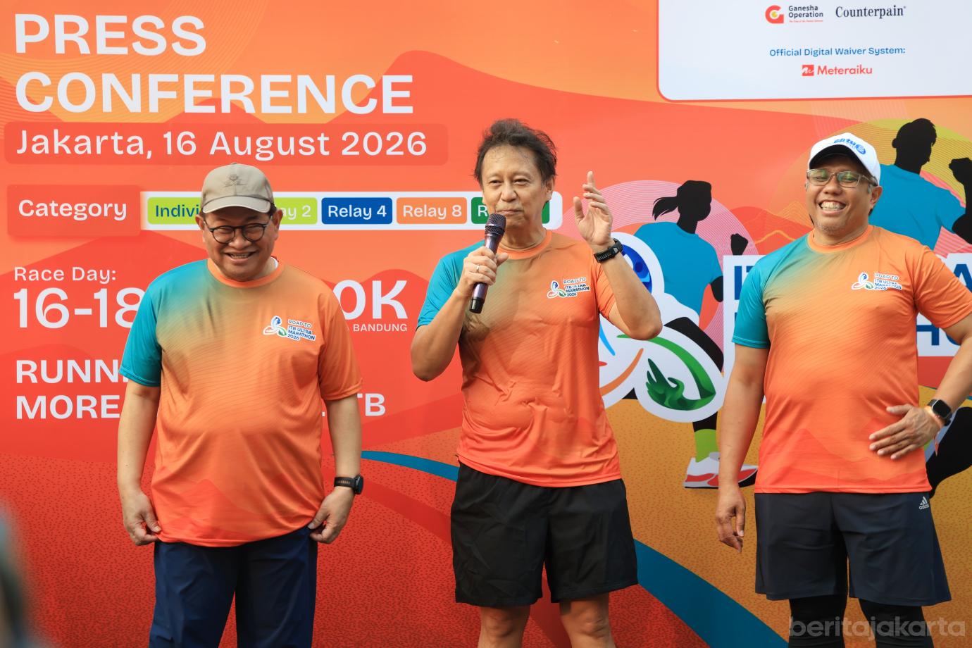 4.Pramono Lepas Peserta Road to ITB Ultra Marathon 2026