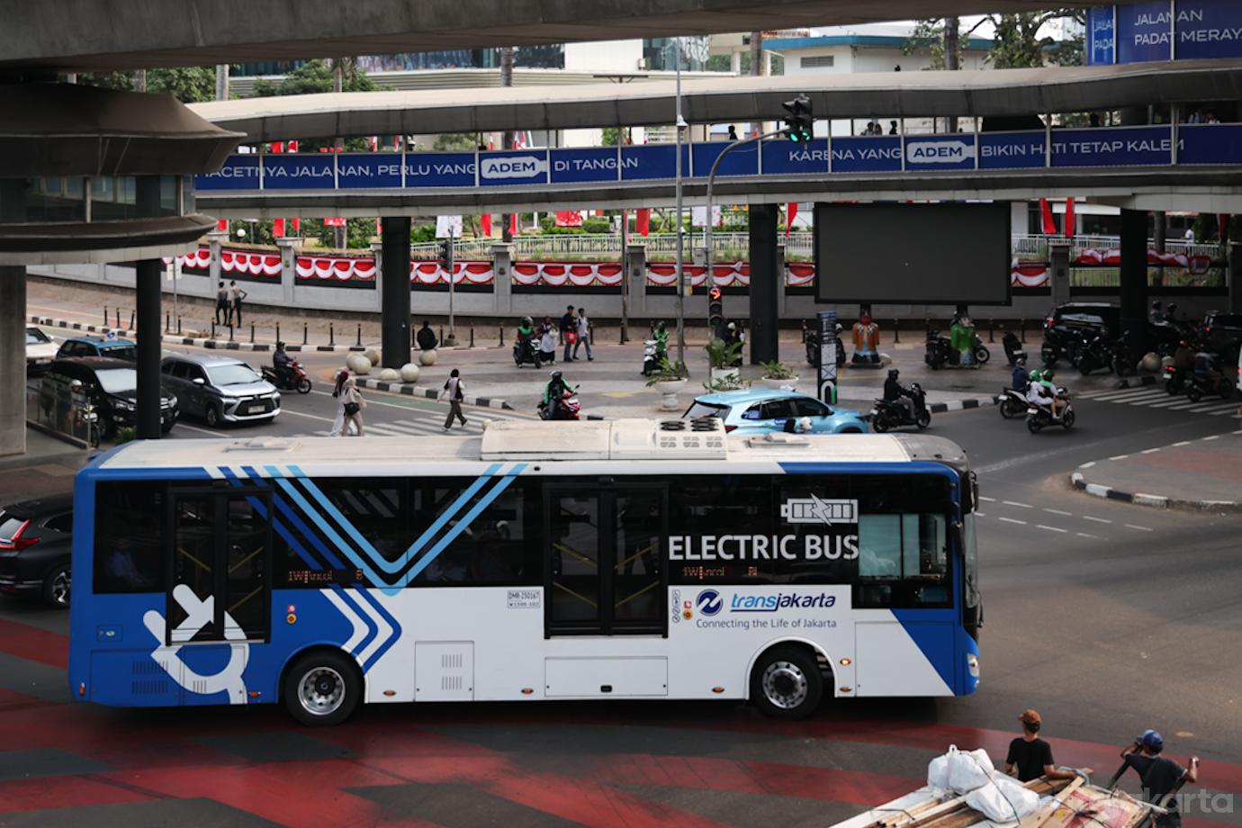 Kenaikan Pengguna Transum Jakarta 1