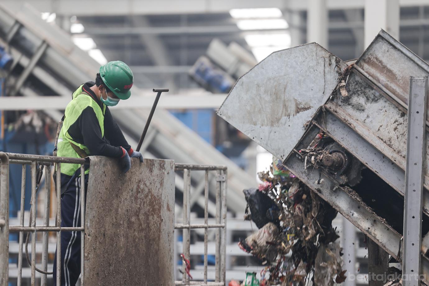 Pemerintah Berkolaborasi Jamin Keselamatan Pekerja Sampah Informal 3