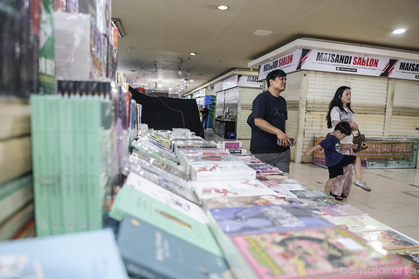 Berburu Buku Bekas di Basement Blok M Square 6