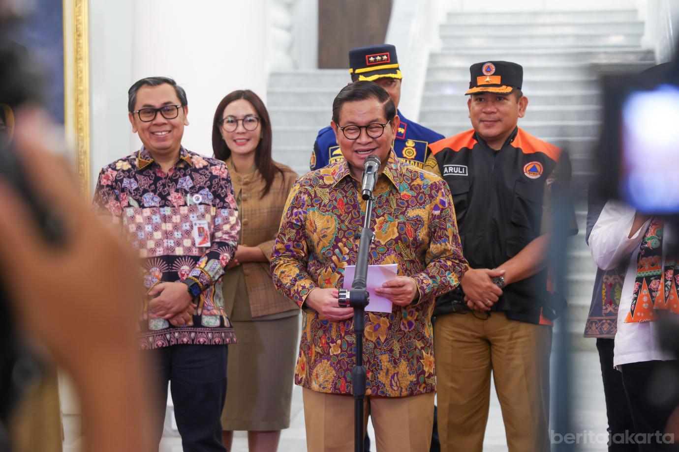 7 pram serahkan mh tjamerin