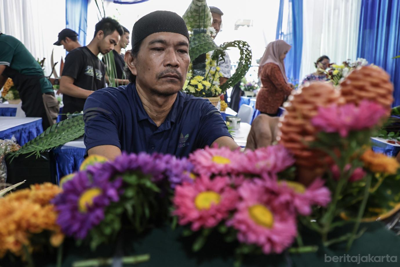 Lomba Merangkai Bunga Profesional Rawa Belong Tampilkan Berbagai Desain Kreatif 4