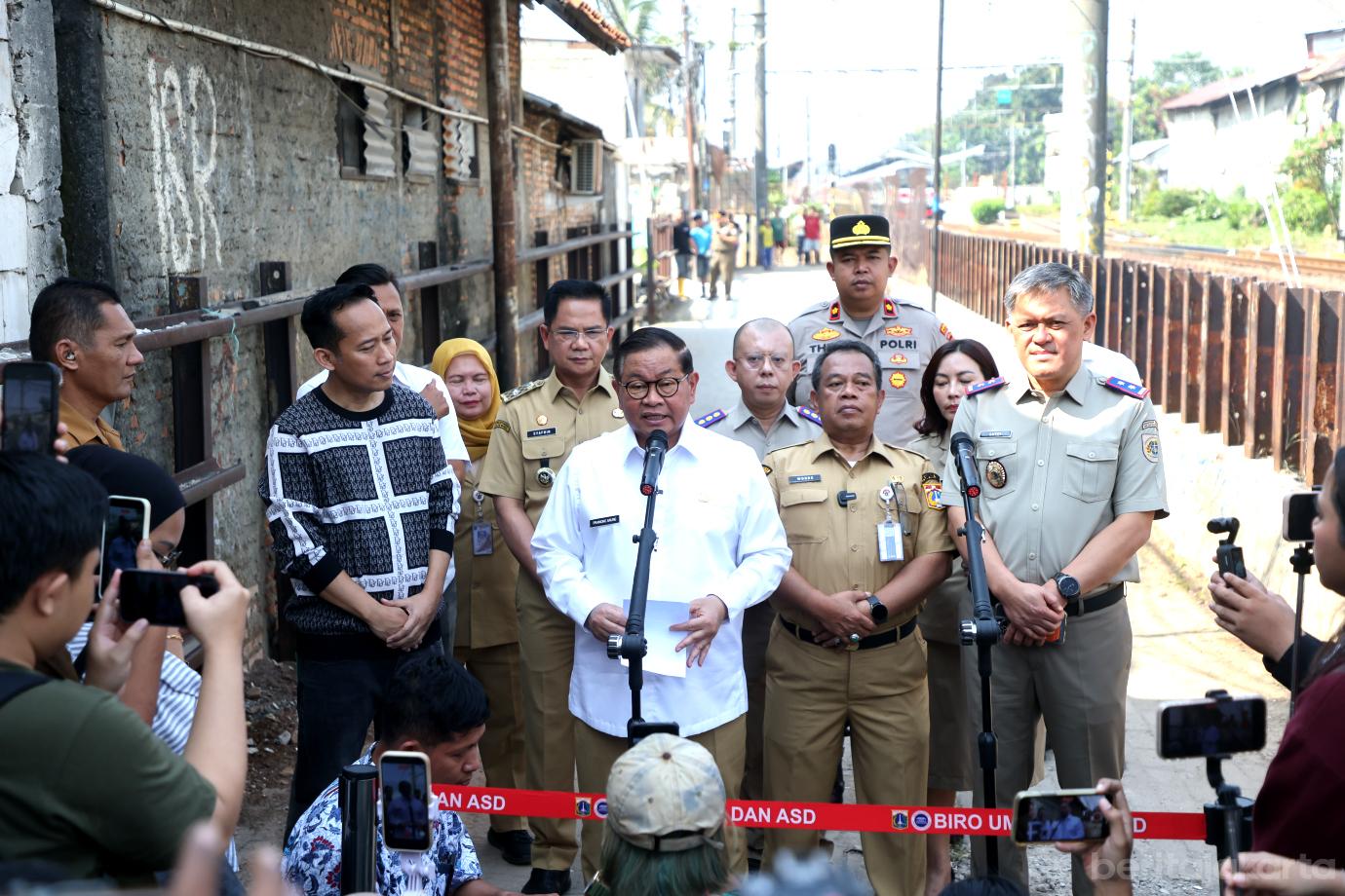 7 tinjau jalan kemuning