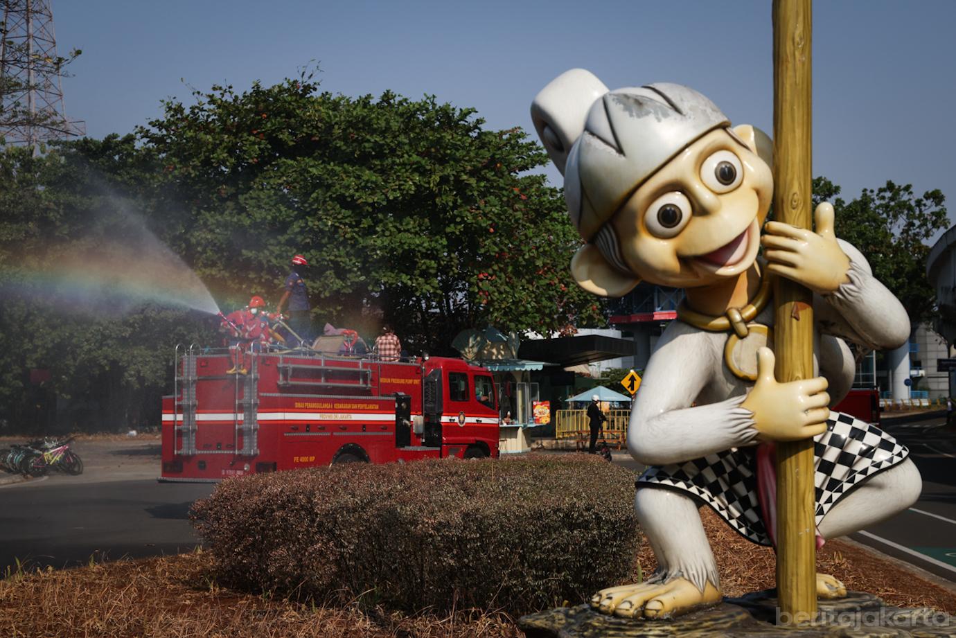 Pemadam Semprot TMII 3
