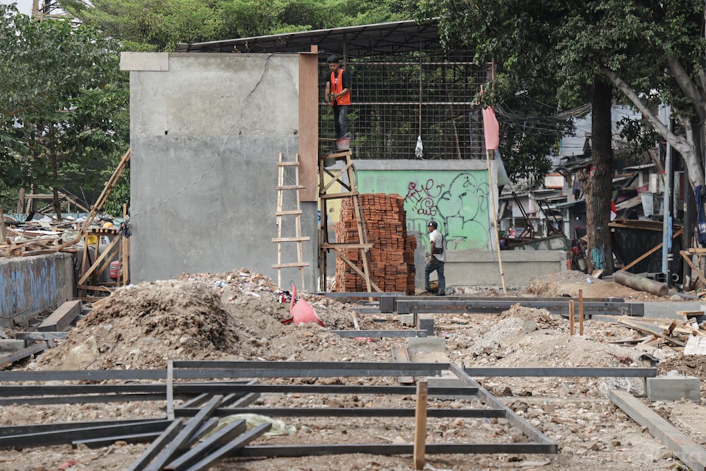 Pemkot Jakpus Bangun Bantaran BKB Menjadi Taman Bermain 2
