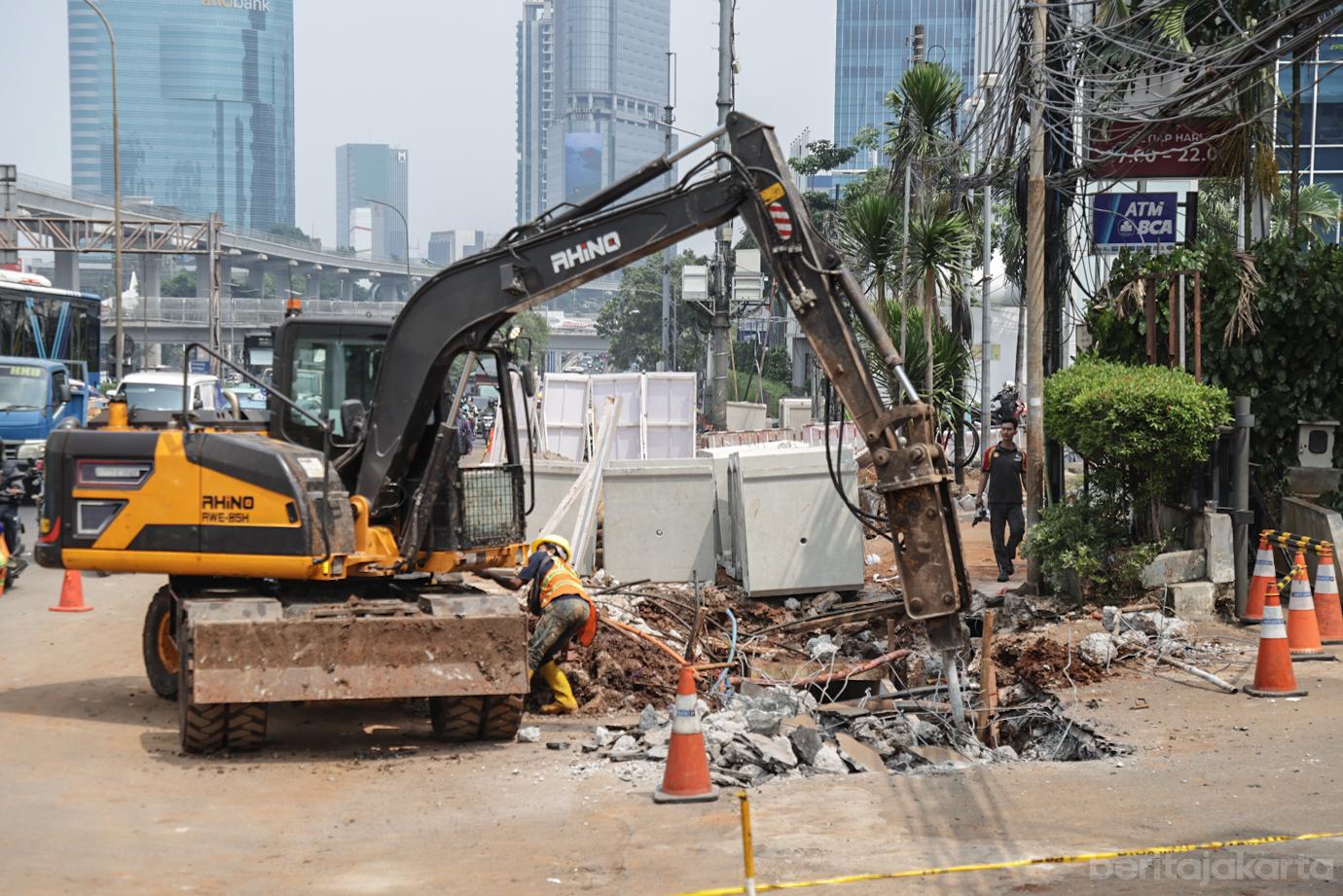 Revitalisasi Trotoar Gatot Subroto Sisi Utara 3