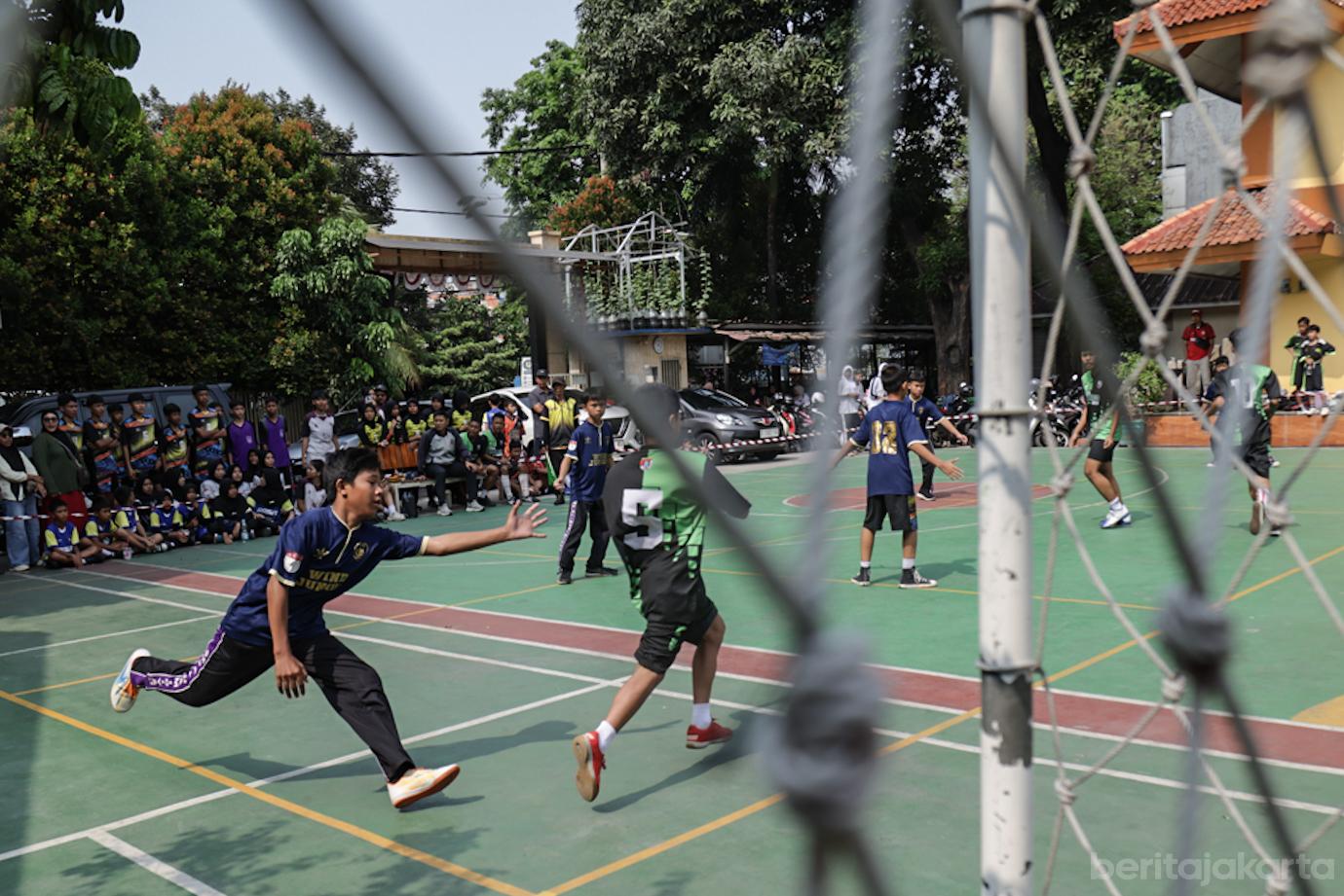 Adu Ketangkasan Pelajar SD dan SMP di Keujaran Hadang Jakarta Barat 5