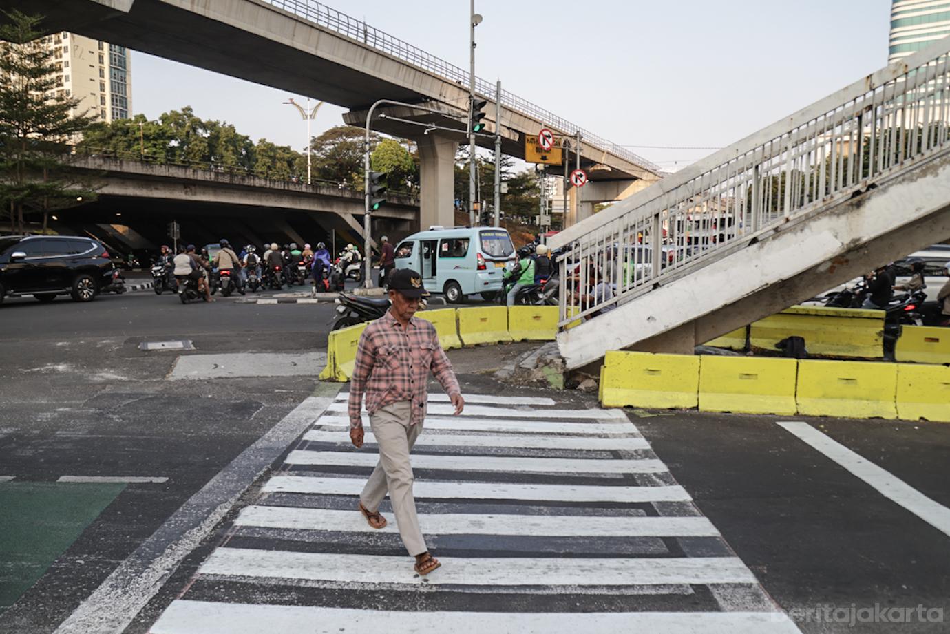 Pemprov DKI Sediakan Pelican Crossing di JPO Dewi Sartika 4