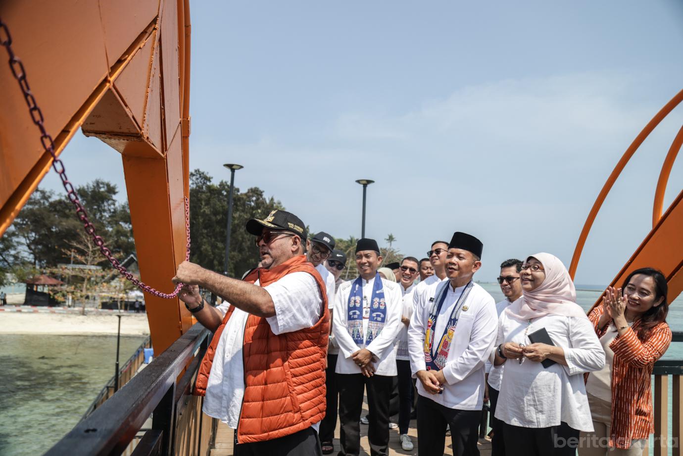 Rano Karno Tinjau Pariwisata dan Ekonomi di Pulau Tidung 8