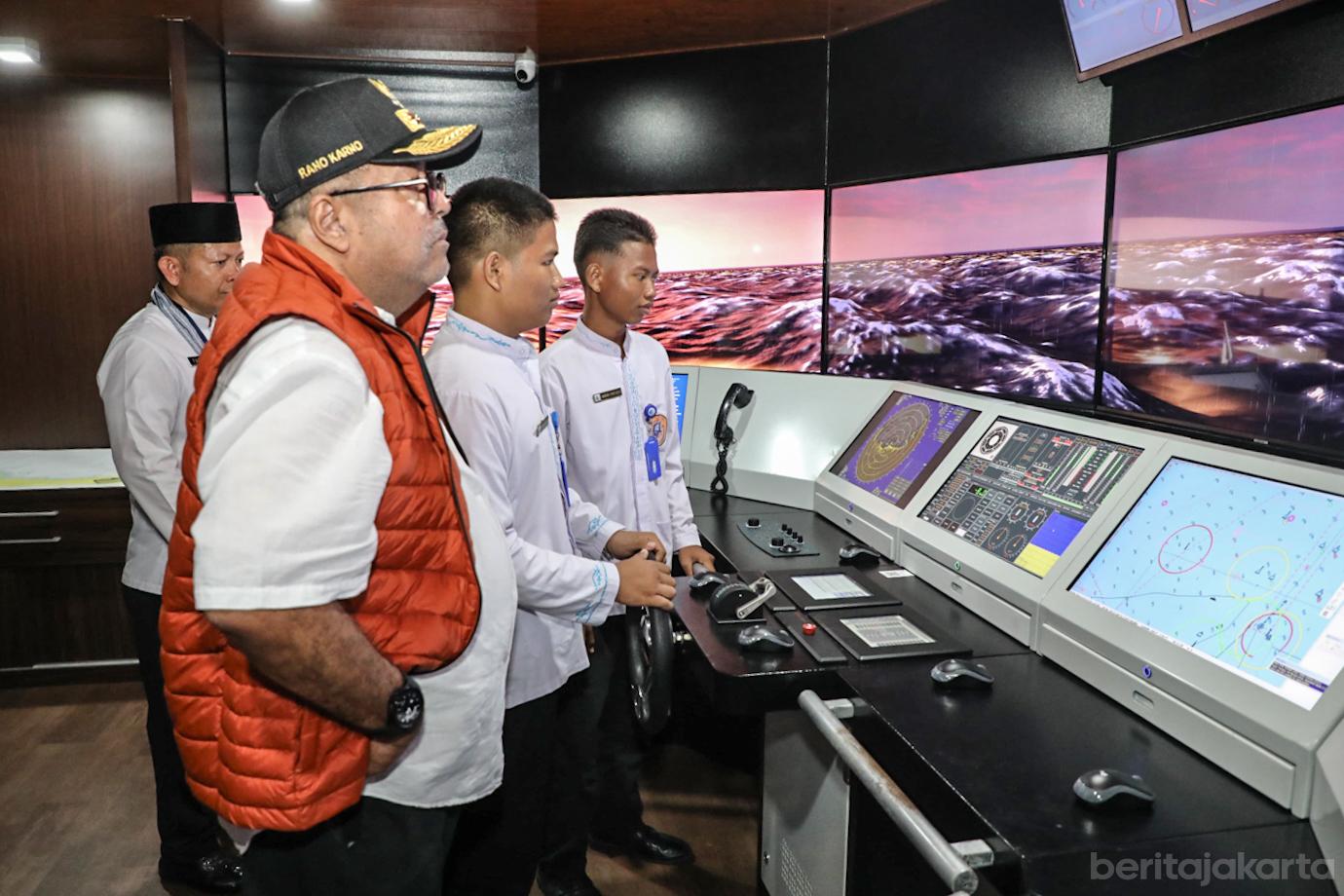Rano Karno Tinjau Pariwisata dan Ekonomi di Pulau Tidung 5