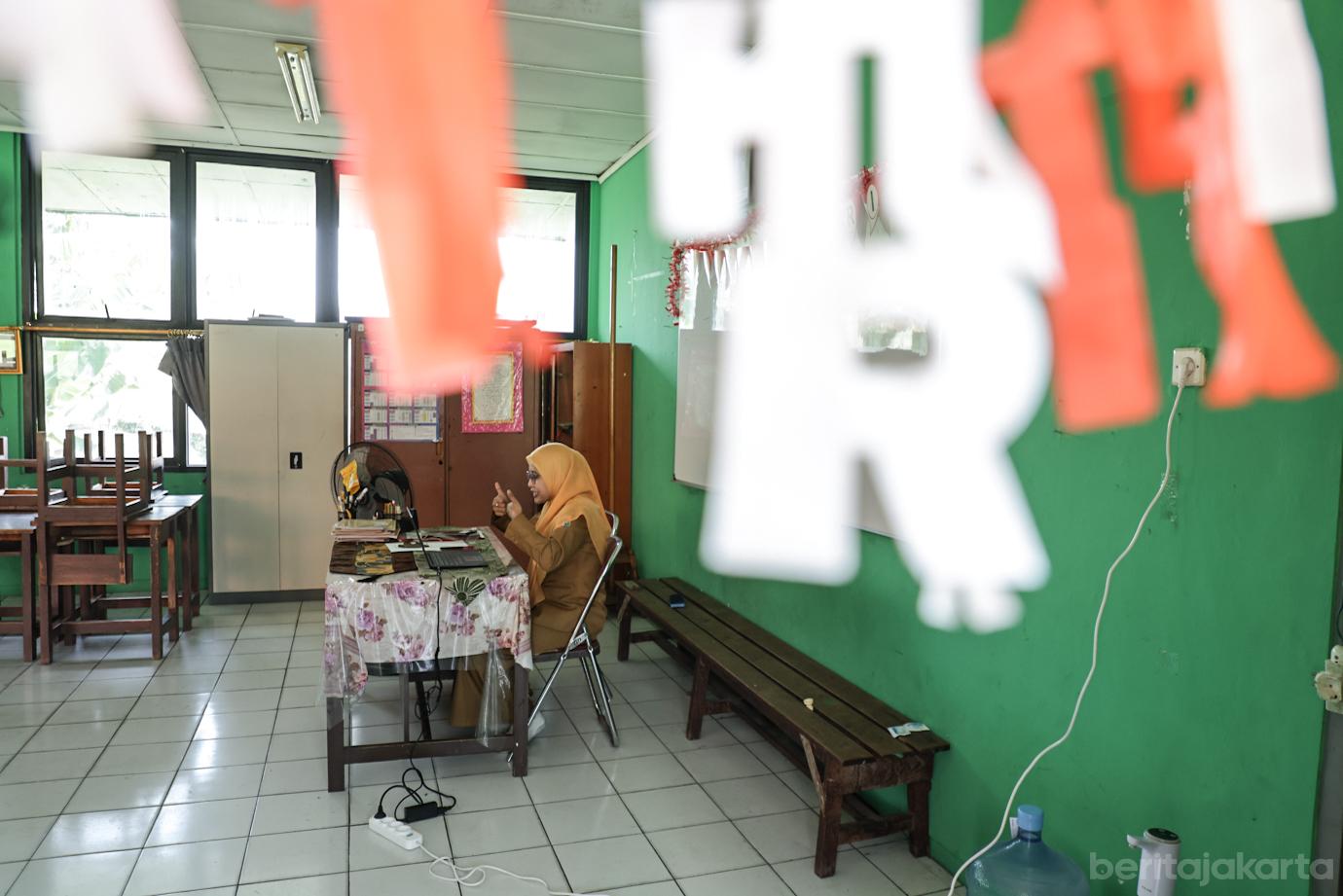 SDN Slipi 15 Terapkan Pembelajaran Jarak Jauh Dampak Sebaran Abu Vulkanik 5