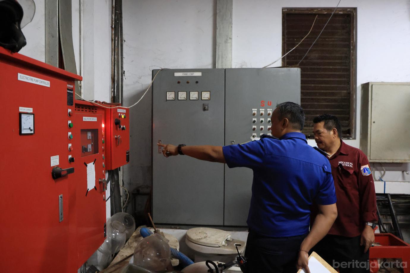 7.Gulkarmat DKI Lakukan Pengawasan Rutin di Kantor Wali Kota Jaktim