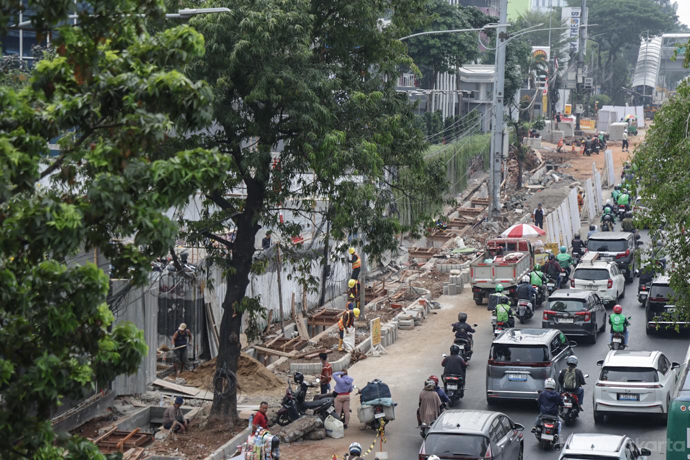 Revitalisasi Trotoar Gatot Subroto Sisi Utara 4