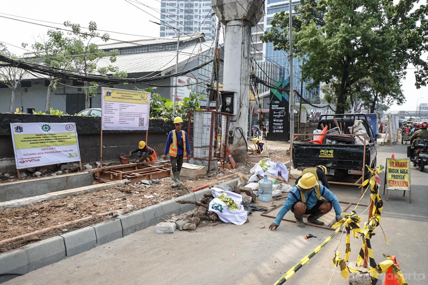 Revitalisasi Trotoar Gatot Subroto Sisi Utara 2