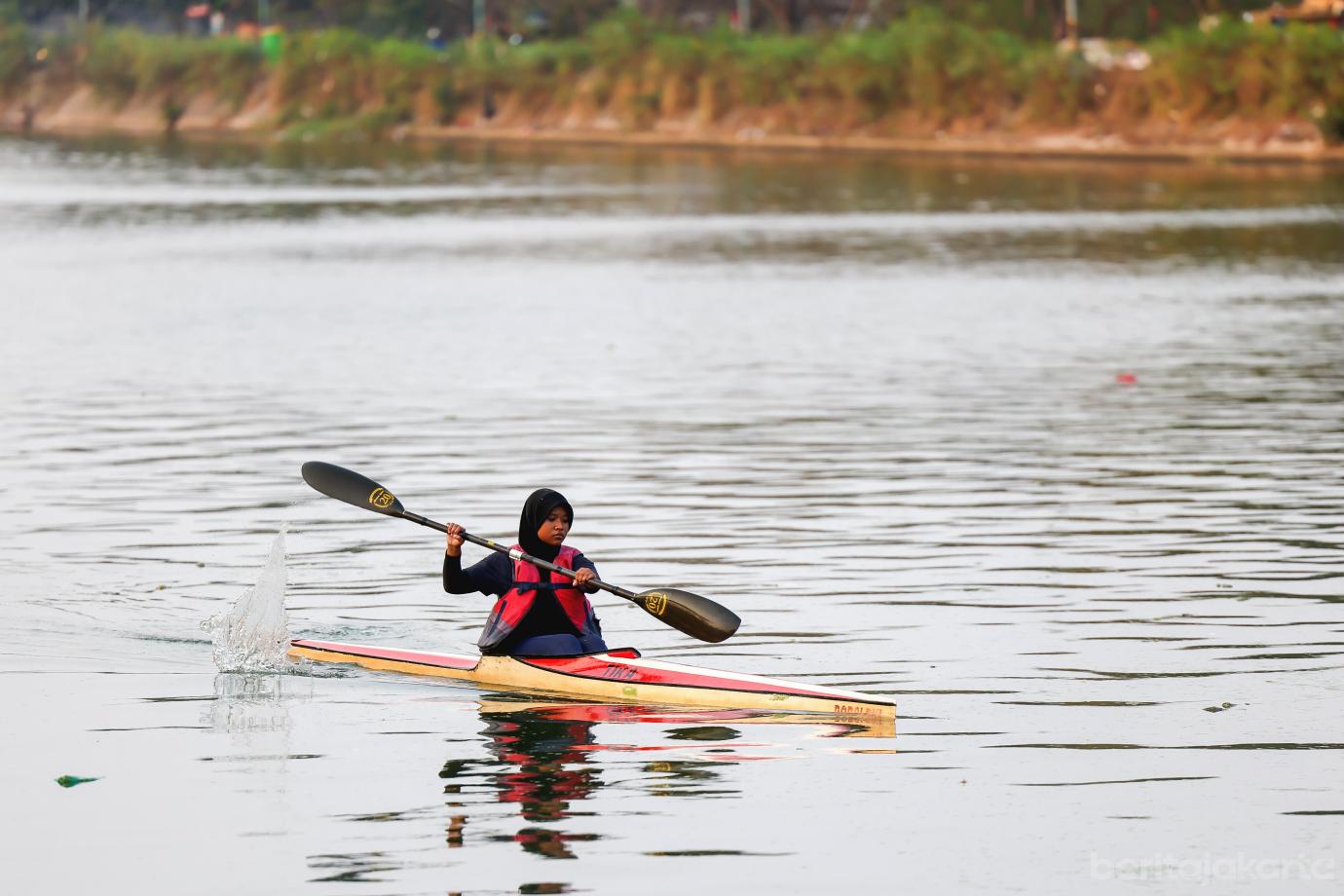 6  latihan dayung