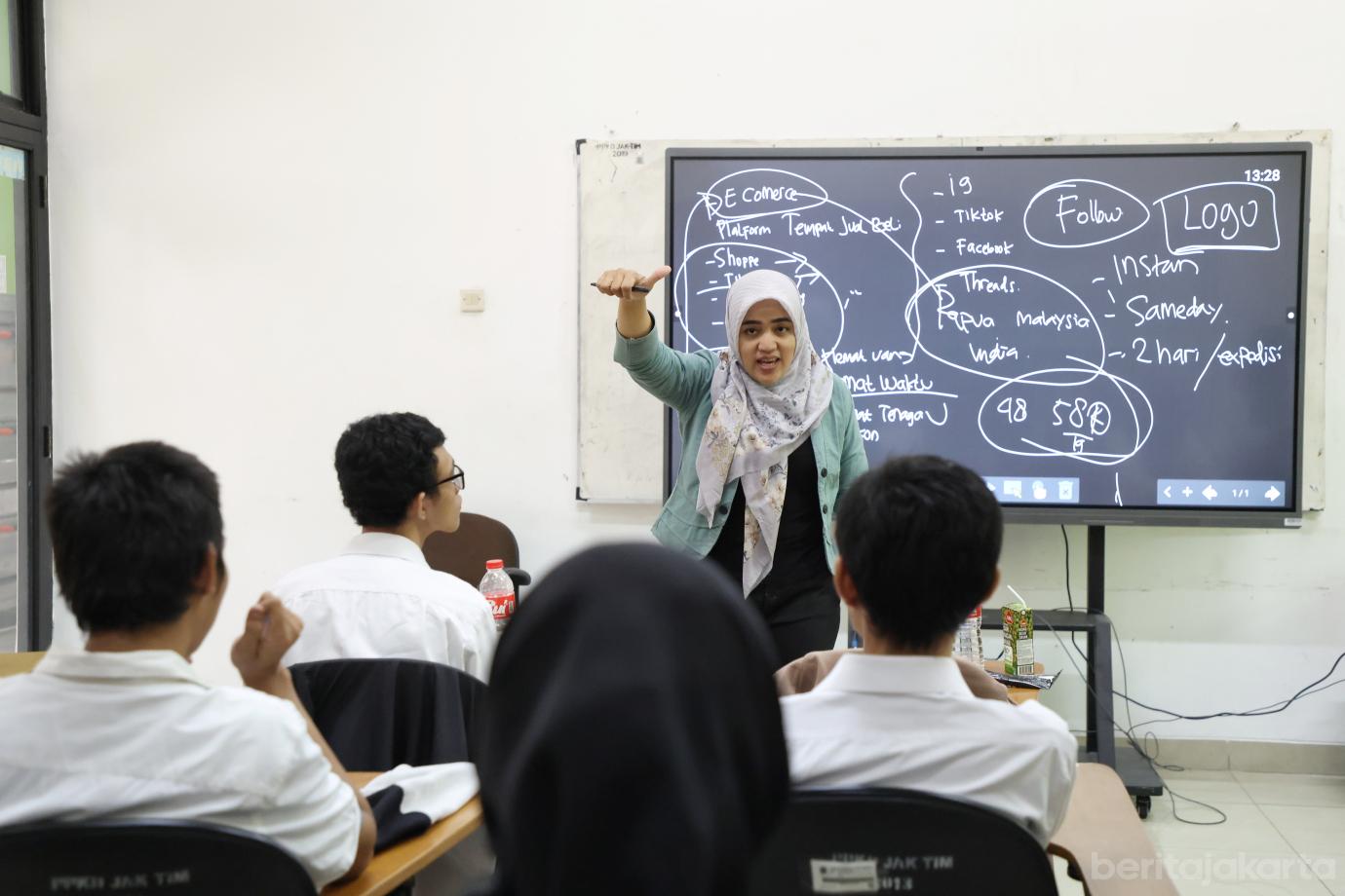 1.20 Peserta Penyandang Disabilitas Ikuti Pelatihan Bakery