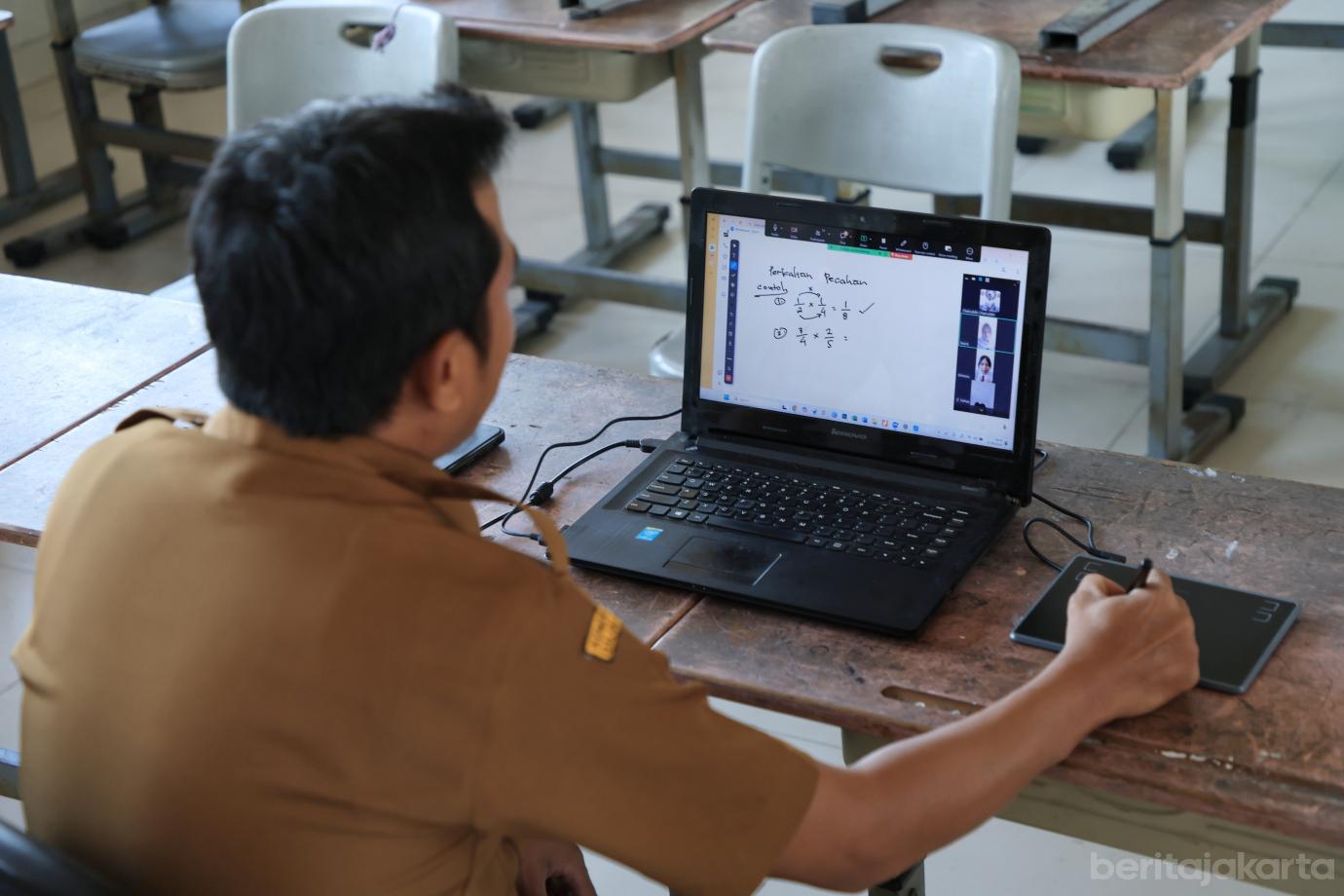 4.640 Siswa SDN 04 Cipayung Ikuti Pembelajaran dari Rumah