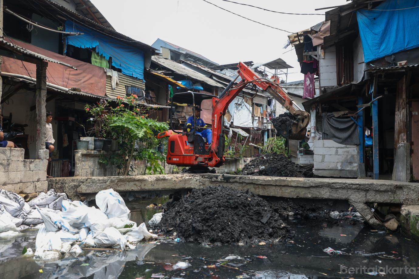 6 Anak Kali Krukut