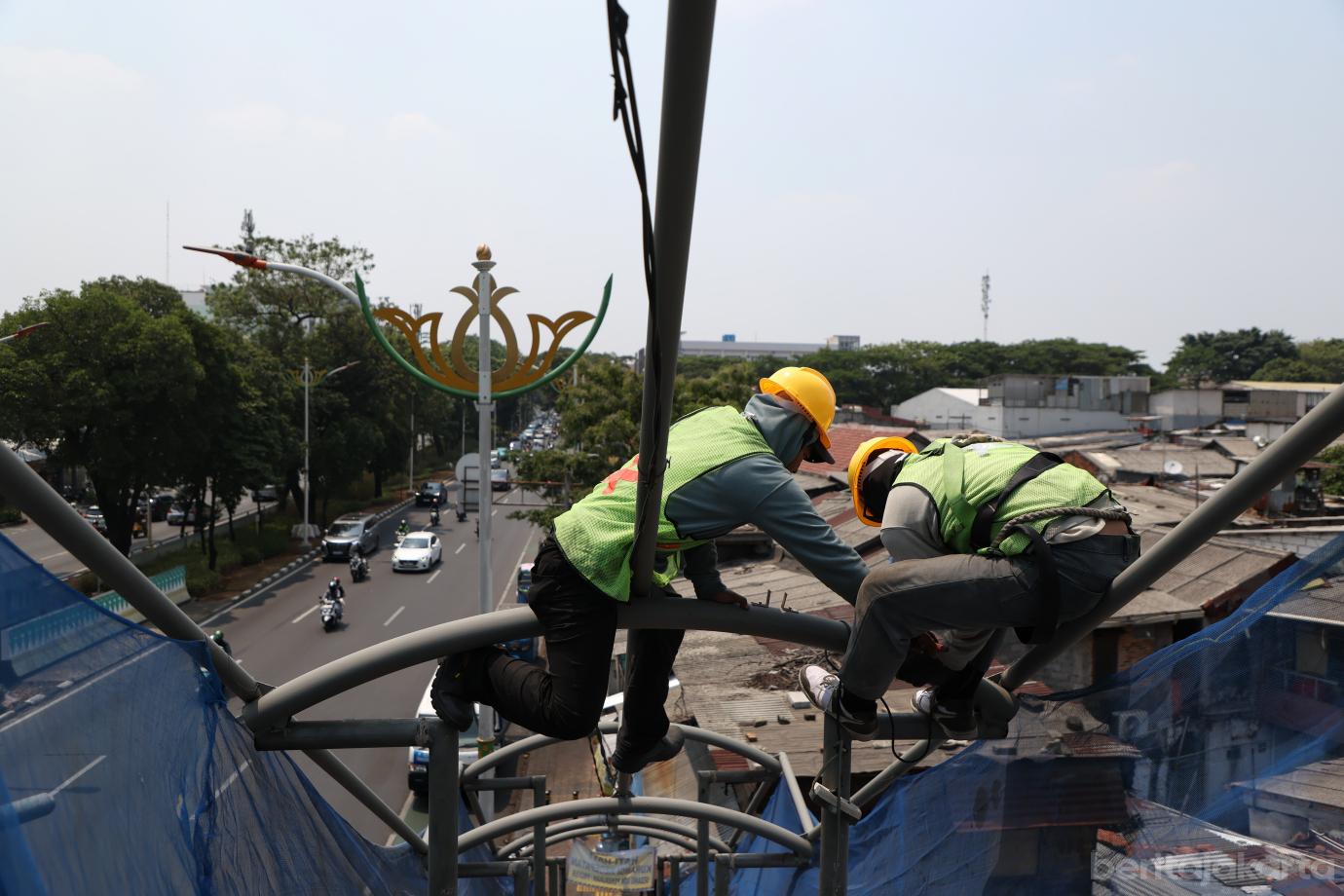 4.Revitalisasi JPO KH Abdullah Syafei Ditargetkan Rampung Desember
