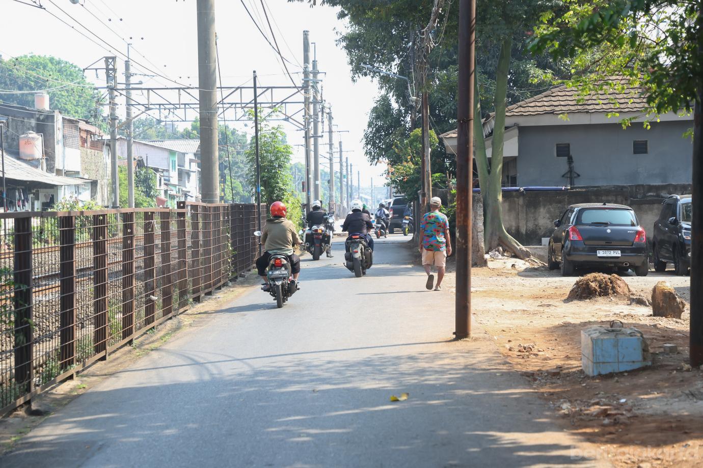4 tinjau jalan kemuning