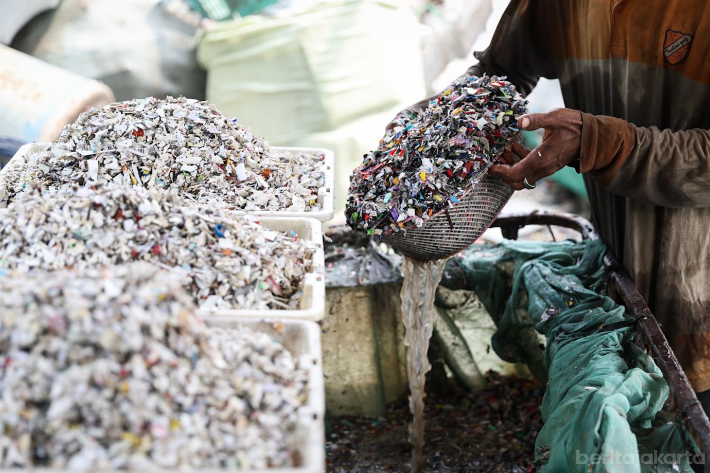 Pencacahan Plastik 4