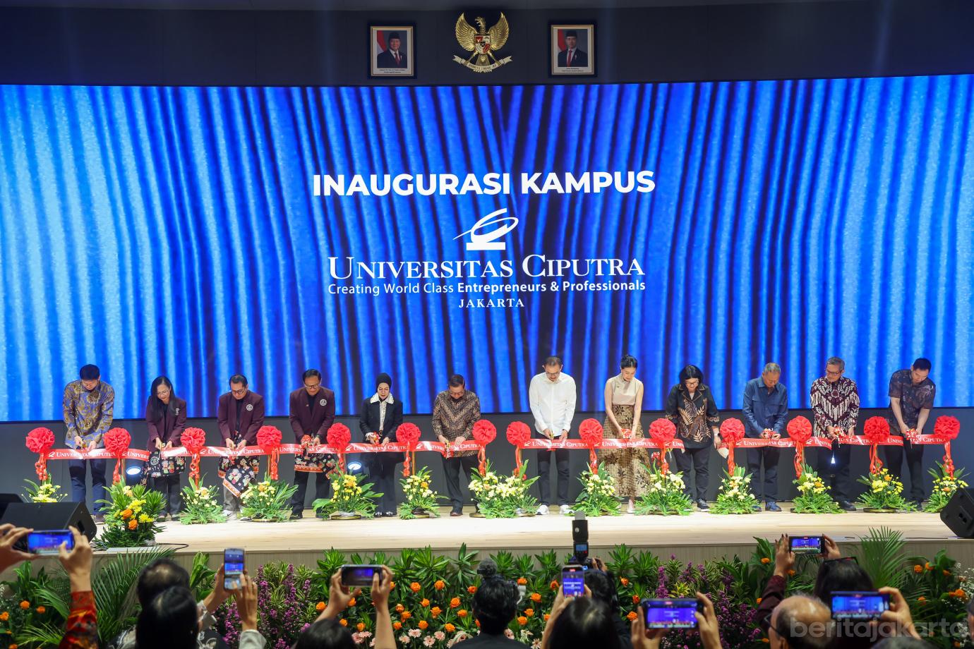 6 universitas ciputra