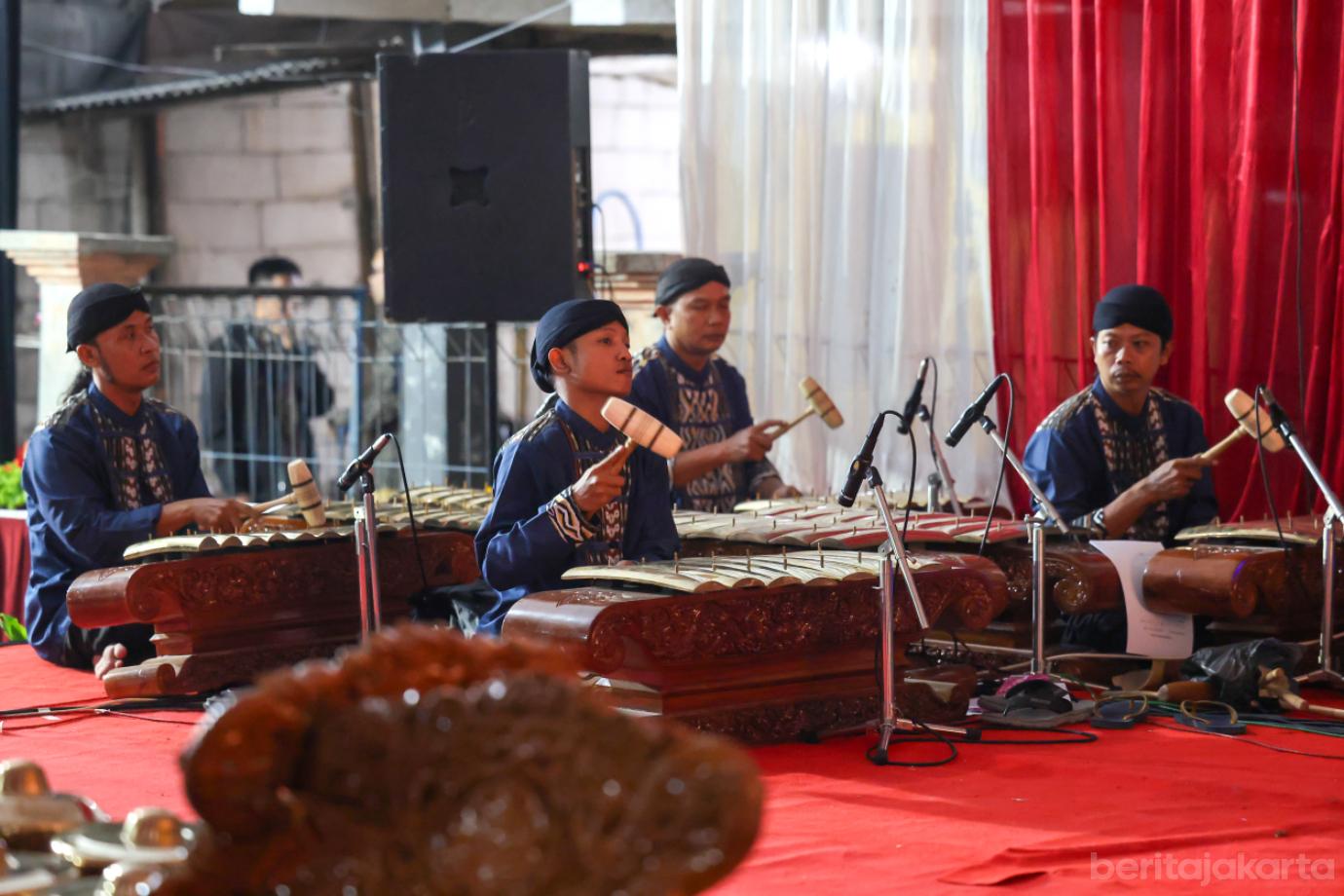 6 tanah harapan